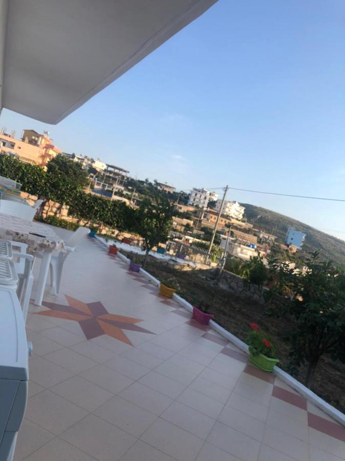 Teo Apartment Sarandë Exteriör bild
