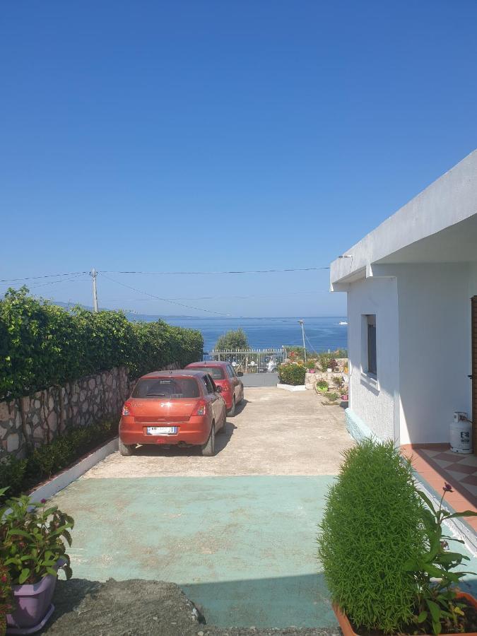 Teo Apartment Sarandë Exteriör bild